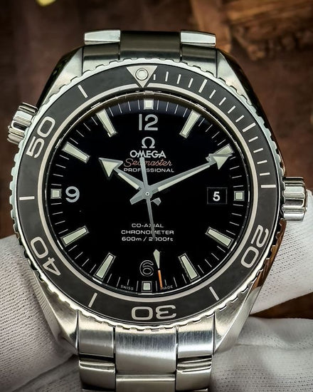 2019 Omega Seamaster Planet Ocean 600M 43.5MM Black Dial Steel Bracelet (232.30.46.21.01.001)