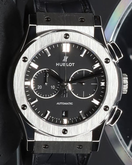 No Reserve - 2022 Hublot Classic Fusion 42MM Black Dial Rubber Strap (541.NX.1171.LR)