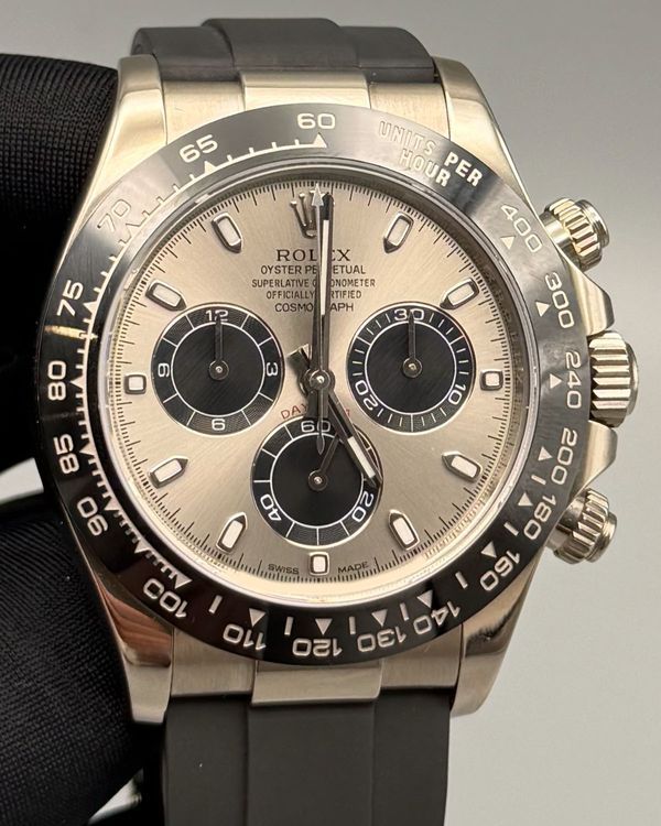 2015 Rolex Cosmograph Daytona 40MM Silver Dial Oysterflex Strap (116519LN)