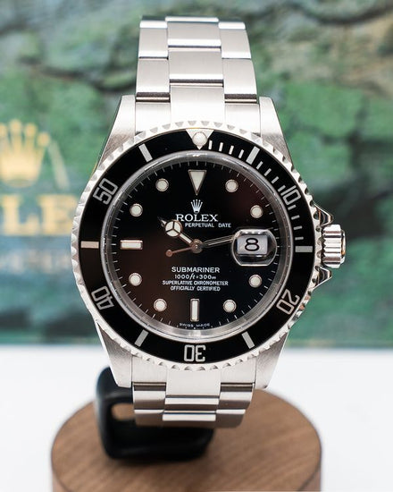 Rolex Submariner Date 40MM Black Dial Oyster Bracelet (16610)
