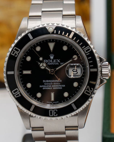2004 Rolex Submariner Date 40MM Black Dial Oyster Bracelet (16610)