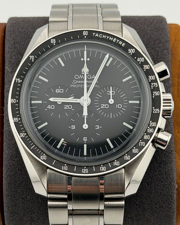 2018 Omega Speedmaster Professional Moonwatch 42MM Black Dial Steel Bracelet (311.30.42.30.01.006)