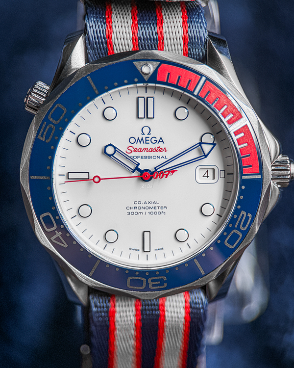 No Reserve -  Omega Seamaster Diver 300M "Bond 007 Commander's Watch" L.E. 41MM White Dial Textile Strap (212.32.41.20.04.001)