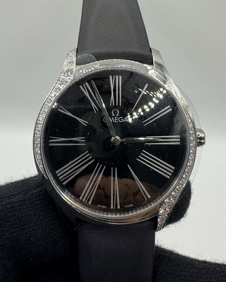 2025 Omega De Ville Trésor 39MM Quartz Black Dial Leather Strap (428.17.39.60.01.001)