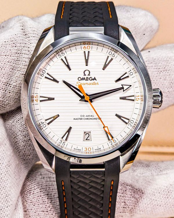 2025 Omega Seamaster Aqua Terra 150M 41MM Silver Dial Rubber Strap (220.12.41.21.02.002)