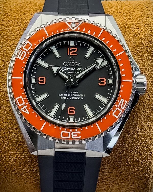 2025 Omega Seamaster Planet Ocean 600M 42MM Black Dial Rubber Strap (217.32.42.21.01.003)