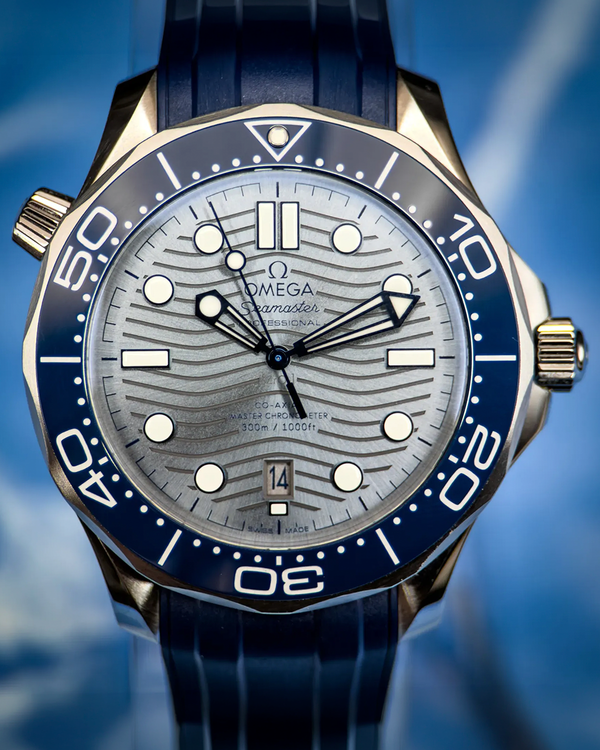 2022 Omega Seamaster Diver 300M 42MM Grey Dial Rubber Strap (210.32.42.20.06.001)