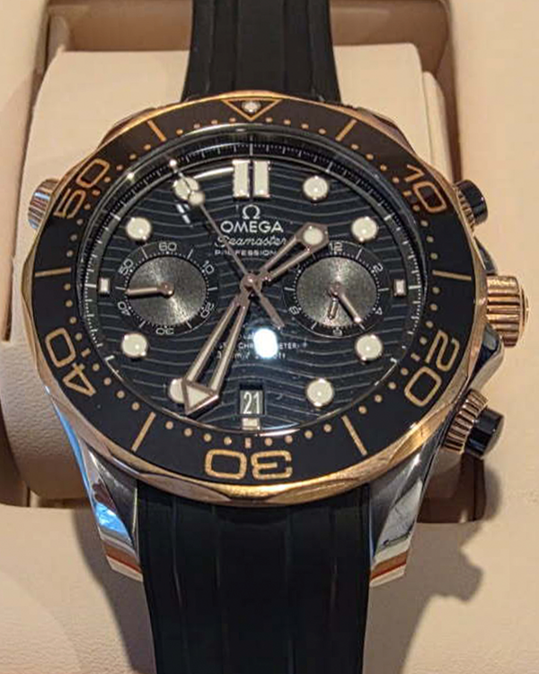 2020 Omega Seamaster Diver 300M Chronograph 44MM Black Dial Rubber Strap (210.22.44.51.01.001)