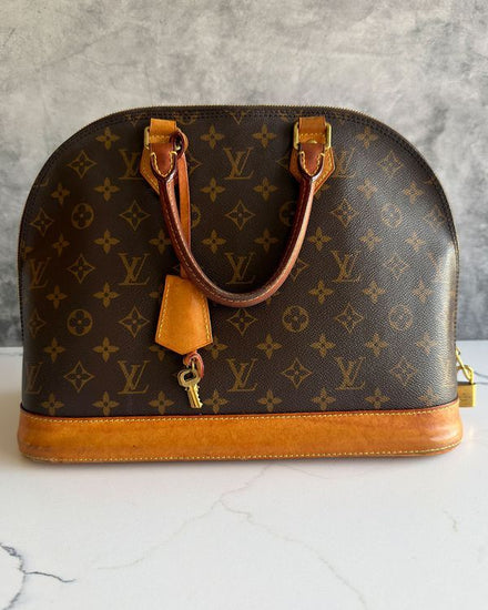 No Reserve - 2019 Louis Vuitton Accessories Alma MM Handbag 14 x 11 x 6.7in Canvas Gold-Tone Hardware Leather Straps (Alma MM)