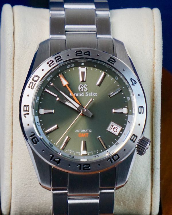 2023 Grand Seiko Sport GMT 40.5MM Green Dial Steel Bracelet (SBGM247G)