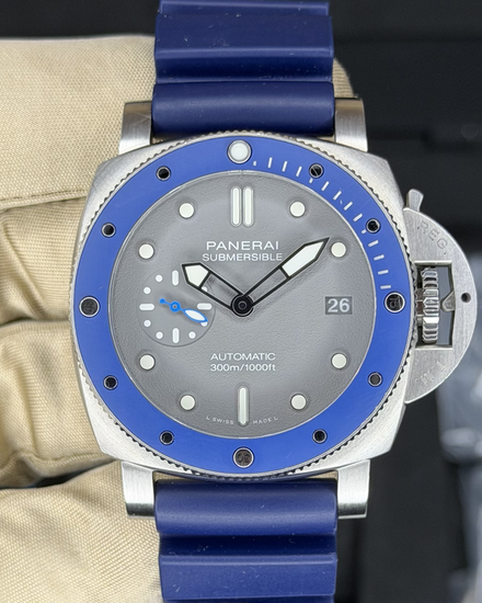 2023 Panerai Submersible 42MM Grey Dial Rubber Strap (PAM00959)