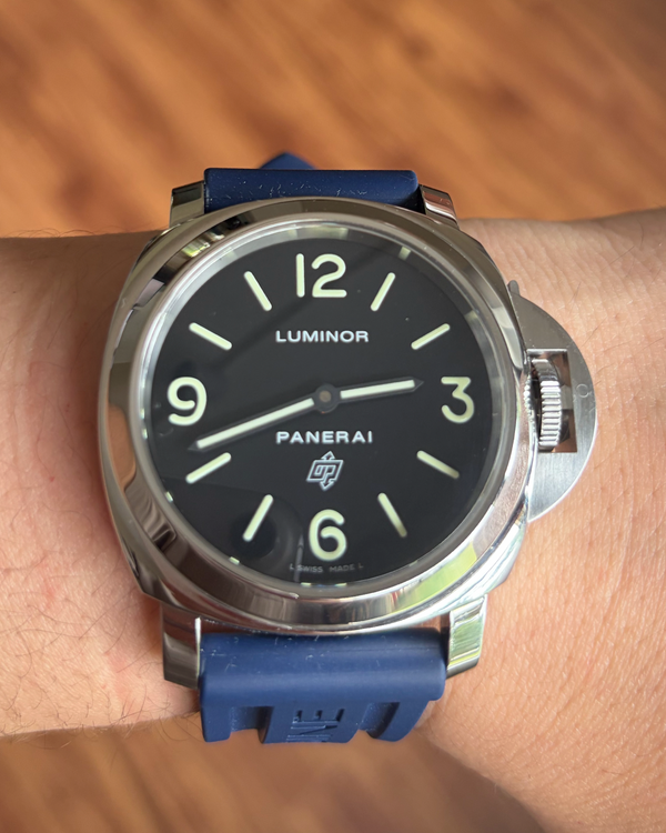 No Reserve - 2017 Panerai Luminor Base Logo 44MM Black Dial Rubber Strap (PAM01000)