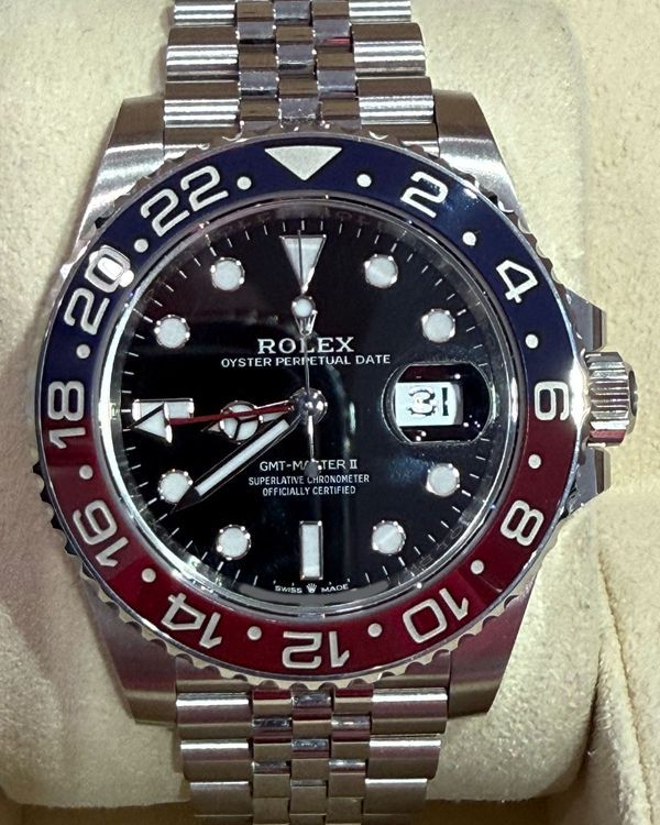 2022 Rolex GMT-Master II “Pepsi” 40MM Black Dial Jubilee Bracelet (126710BLRO)