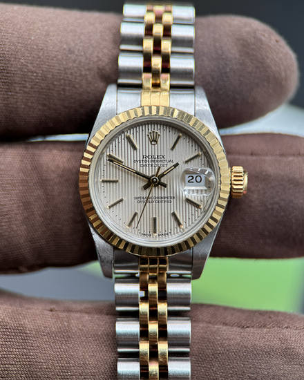 1992 Rolex Lady-Datejust 26MM Silver "Tapestry" Dial Two-Tone Jubilee Bracelet (69173)