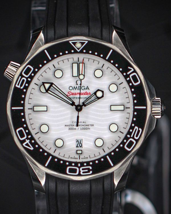 No Reserve - Omega Seamaster 300 (210.32.42.20.04.001)