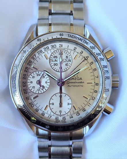 2017 Omega Speedmaster Day-Date 39MM Silver Dial Steel Bracelet (3523.30.00)