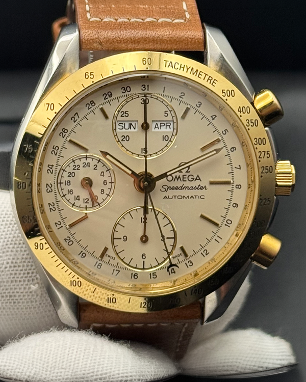 No Reserve - Omega Speedmaster Tripple Date 39MM Silver Dial Aftermarket Leather Strap (3321.30.00)