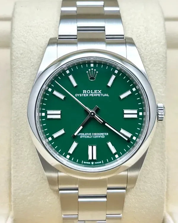 Rolex Oyster Perpetual (124300)