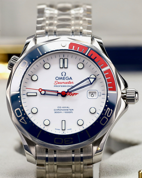 2021 Omega Seamaster Diver 300M “Bond 007 Commander’s Watch” L.E. 41MM White Dial Steel Bracelet (212.32.41.20.04.001)