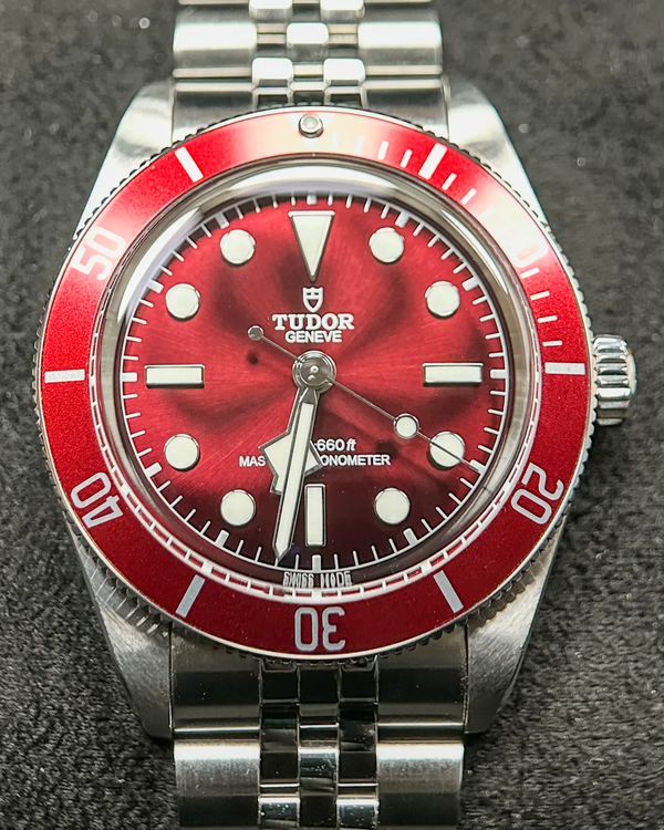 No Reserve - 2025 Tudor Black Bay 58' 39MM Red "Burgundy" Dial Steel Bracelet (7939A1A0RU)