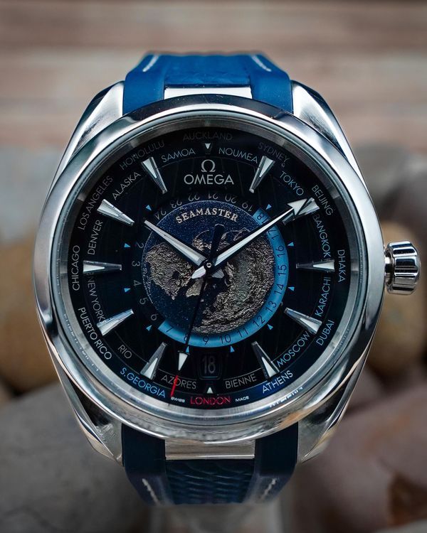 2023 Omega Seamaster Aqua Terra Worldtimer 43MM Blue Dial Rubber Strap (220.12.43.22.03.001)