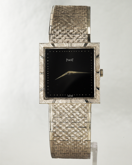 Piaget Classique Square 25MM Black Dial White Gold Bracelet (927.A3)