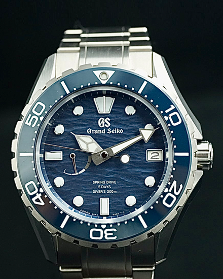 2025 Grand Seiko Evolution 9 Spring Drive 5 Days Diver 200M "Ushio" 43.8MM Blue Dial Titanium Bracelet (SLGA023)