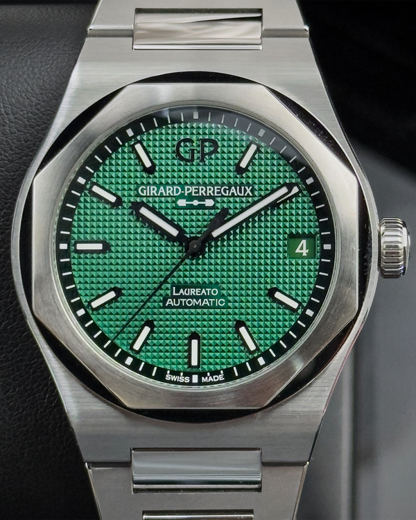 No Reserve - Girard Perregaux Laureato (81010.11.3153.1CM)