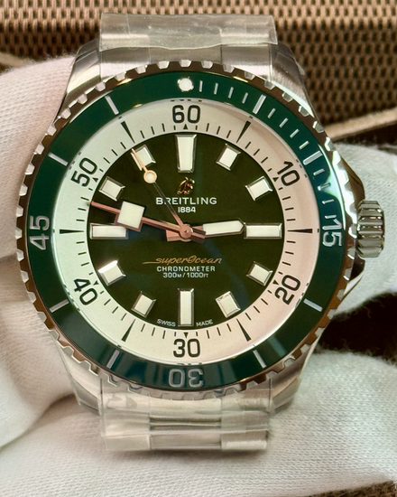 2026 Breitling Superocean 44MM Green Dial Steel Bracelet (A17376A31L1A1)
