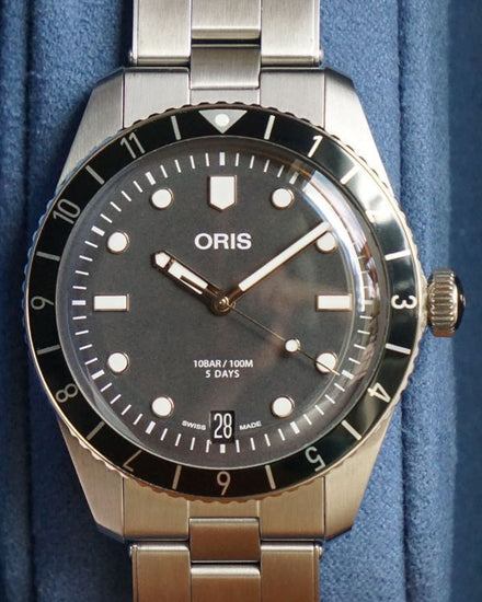 Oris Divers Sixty-Five 12H Calibre 400 40MM Black Dial Steel Bracelet (01 400 7772 4054)
