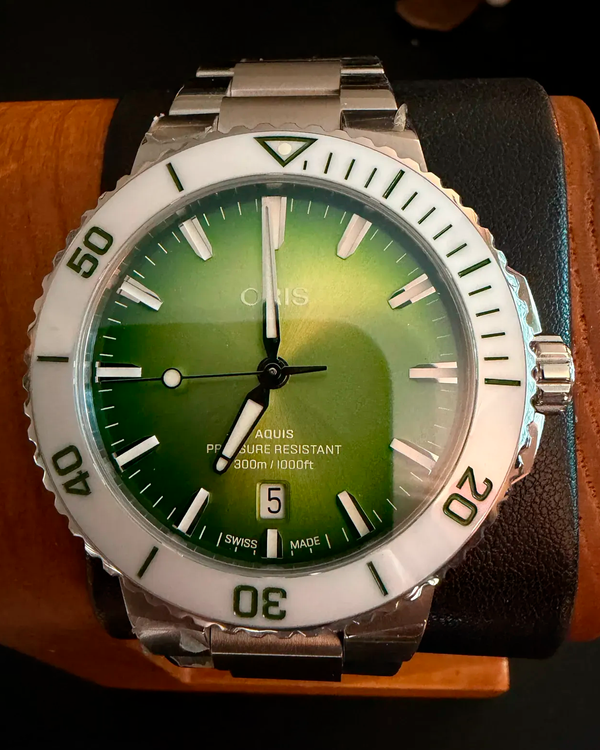 2023 Oris Aquis Date "Taste of Summer" 41.5MM Green Dial Steel Bracelet (01 733 7787 4137-07 8 22 04PEB)