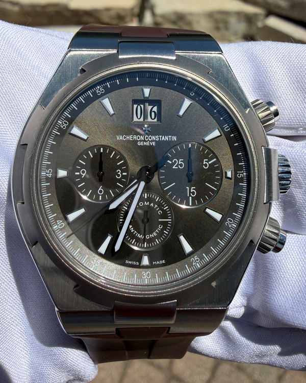 Vacheron Constantin Overseas (49150/000W-9501)