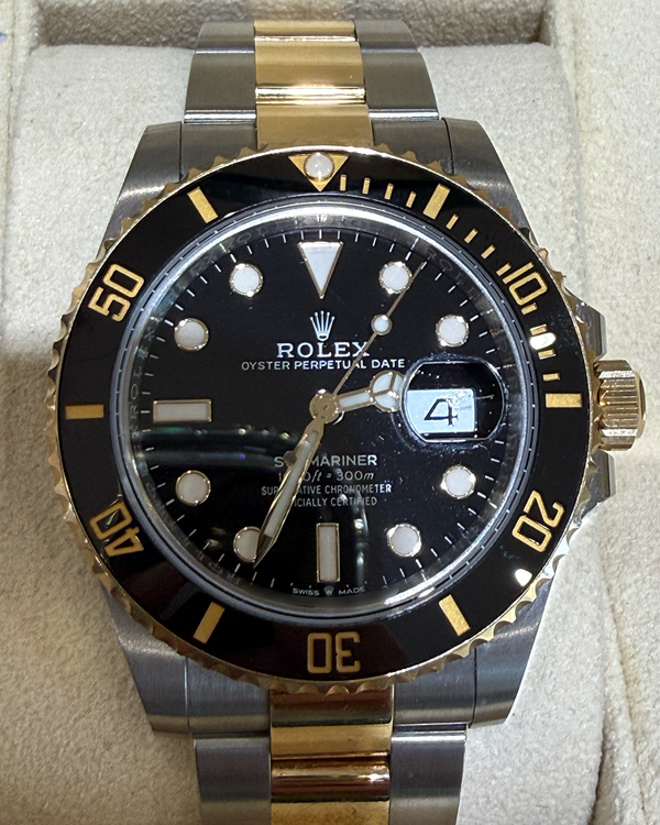 Rolex Submariner (126610LN)
