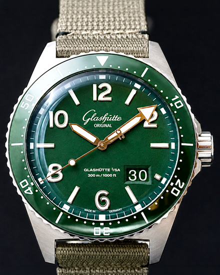 2026 Glashütte Original SeaQ Panorama Date 43.2MM Green Dial Textile Strap (1-36-13-07-83-34)