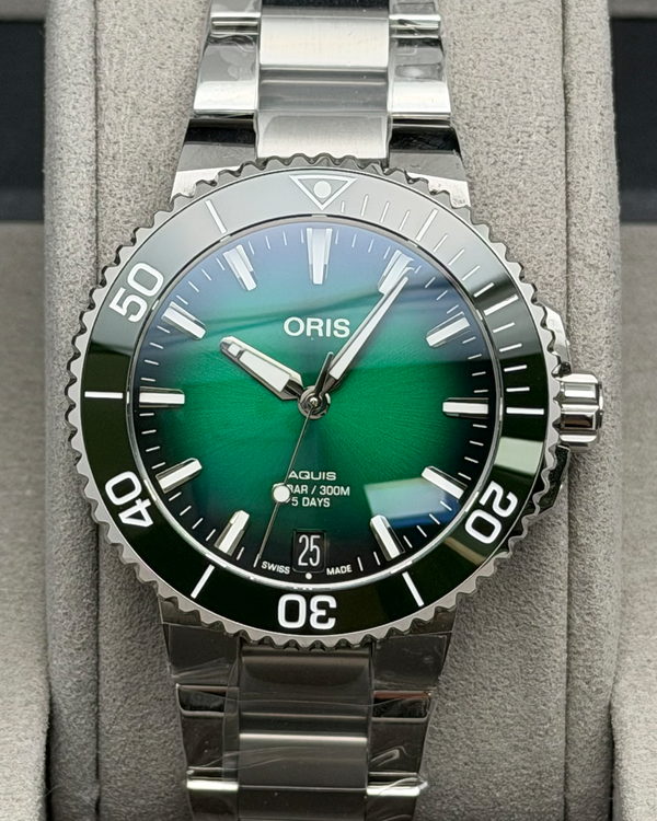 2026 Oris Aquis Date Calibre 400 41.5MM Green Dial Steel Bracelet (01 400 7769 4157-07 8 22 09PEB)