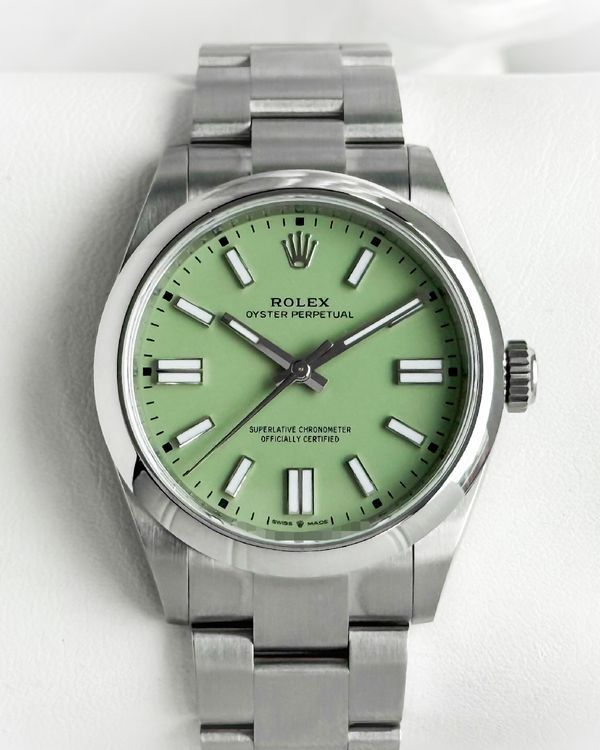 Rolex Oyster Perpetual (134300)