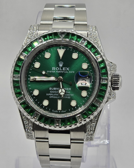 2011 Rolex Submariner Date 40MM Green Dial Oyster Bracelet (116610)