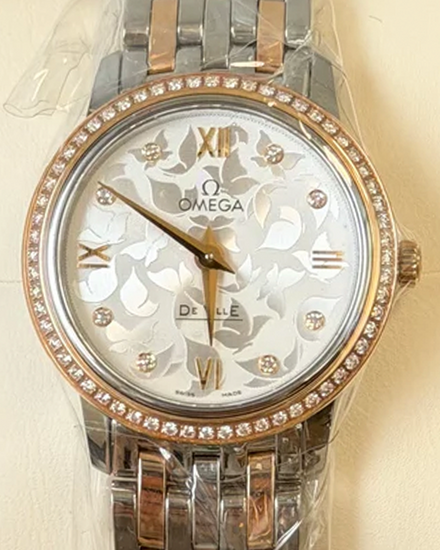 Omega De Ville Prestige Butterfly 27.4MM Quartz Silver Dial Two-Tone Bracelet (424.25.27.60.52.001)