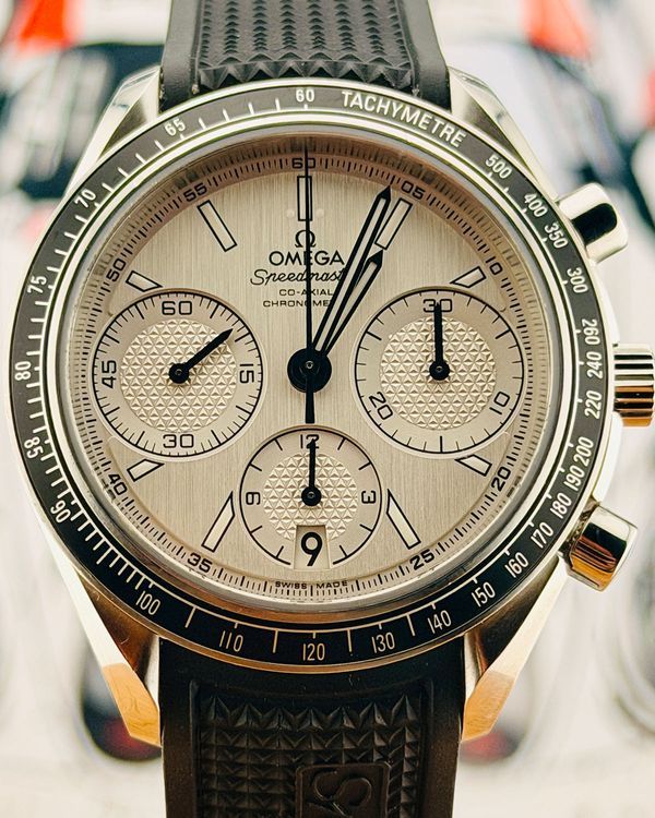 2021 Omega Speedmaster Racing 40MM Silver Dial Rubber Strap (326.32.40.50.02.001)