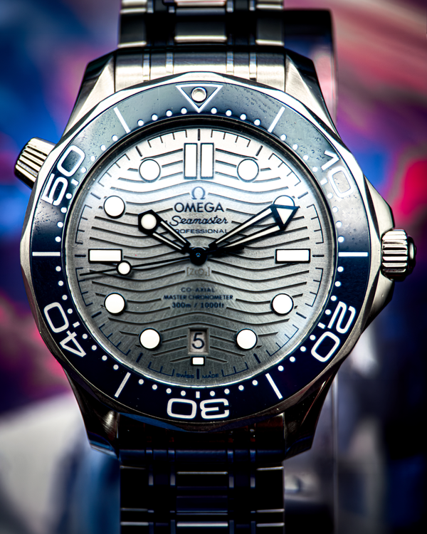 No Reserve - 2019 Omega Seamaster Diver 300M 42MM Grey Dial Steel Bracelet (210.30.42.20.06.001)