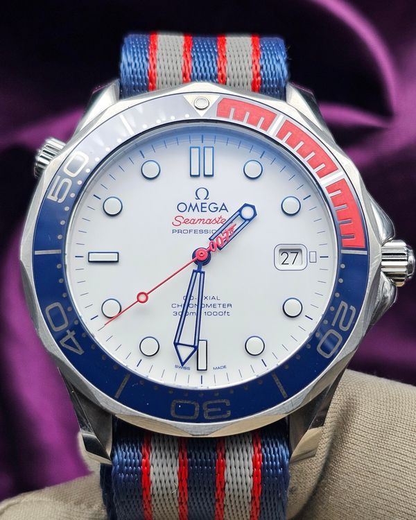 2017 Omega Seamaster Diver 300M "Bond 007 Commander's Watch" L.E. 41MM White Dial Textile Strap (212.32.41.20.04.001)