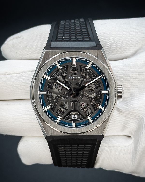 No Reserve - 2020 Zenith Defy Classic 41MM Skeleton Dial Rubber Strap (95.9000.670/78.R782)