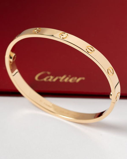 No Reserve - 2018 Cartier Love Bracelet Classic Model 17CM 18k Yellow Gold 6.1MM (Love)