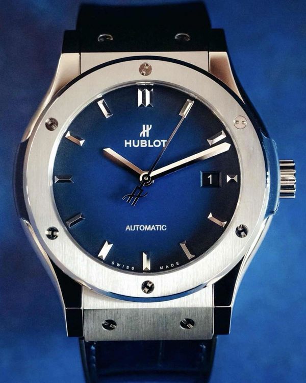 2022 Hublot Classic Fusion Japan S.E. 42MM Blue Dial Leather Strap (542.NX.6670.LR.JPN18)