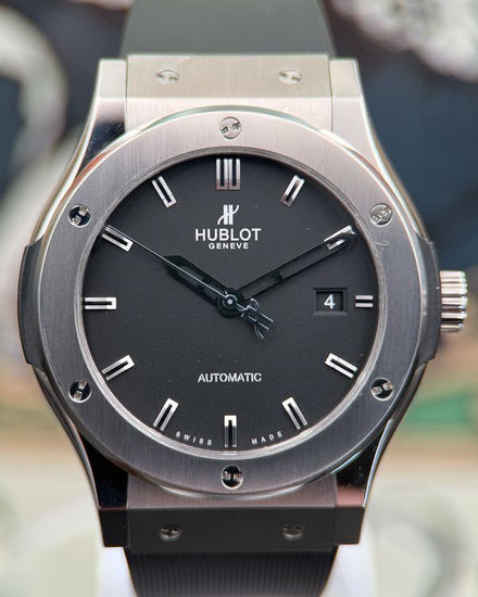 2015 Hublot Classic Fusion 42MM Black Dial Rubber Strap (542.NX.1171.RX)