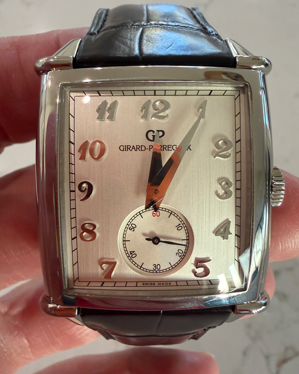 Girard Perregaux Vintage 1945 36.20MM Silver Dial Leather Strap (25880-11-121-BB6A)
