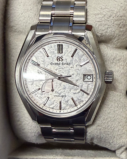 2026 Grand Seiko Heritage Collection "Shunbun" 40MM Pink Dial Titanium Bracelet (SBGA443)