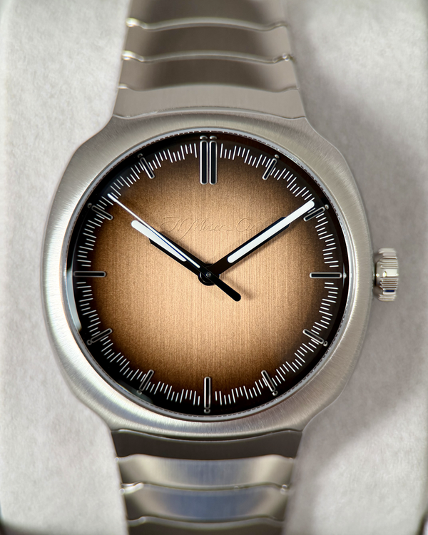 H. Moser & Cie Streamliner (6200-1207)