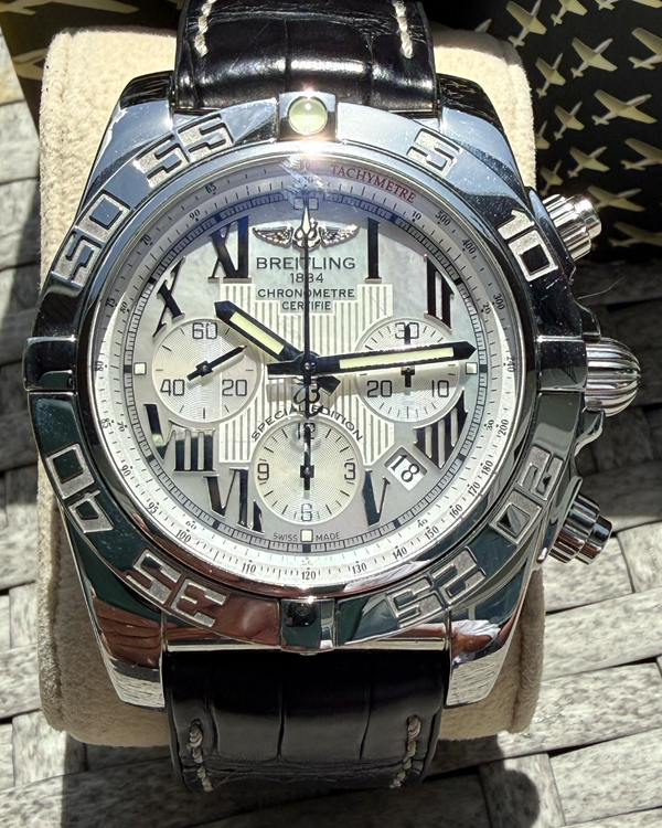 Breitling Chronomat (AB0110)