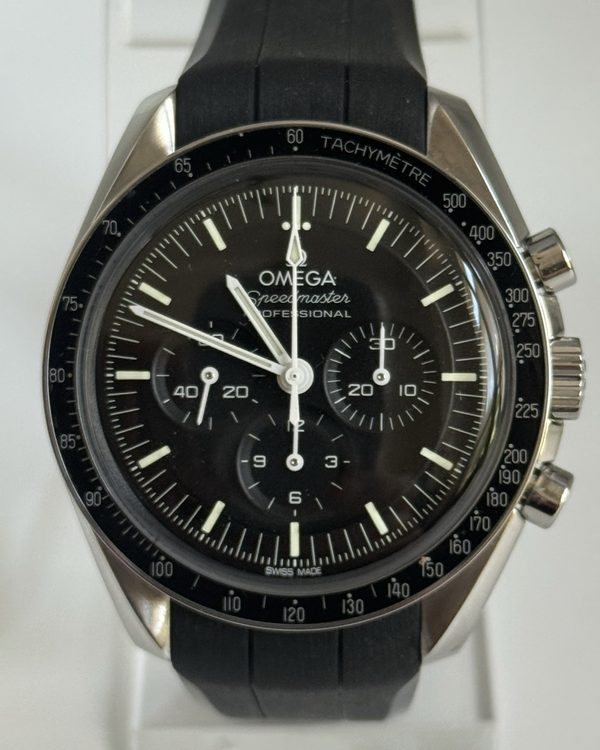 No Reserve - Omega Speedmaster Professional Moonwatch 42MM Black Dial Rubber Strap (310.32.42.50.01.001)